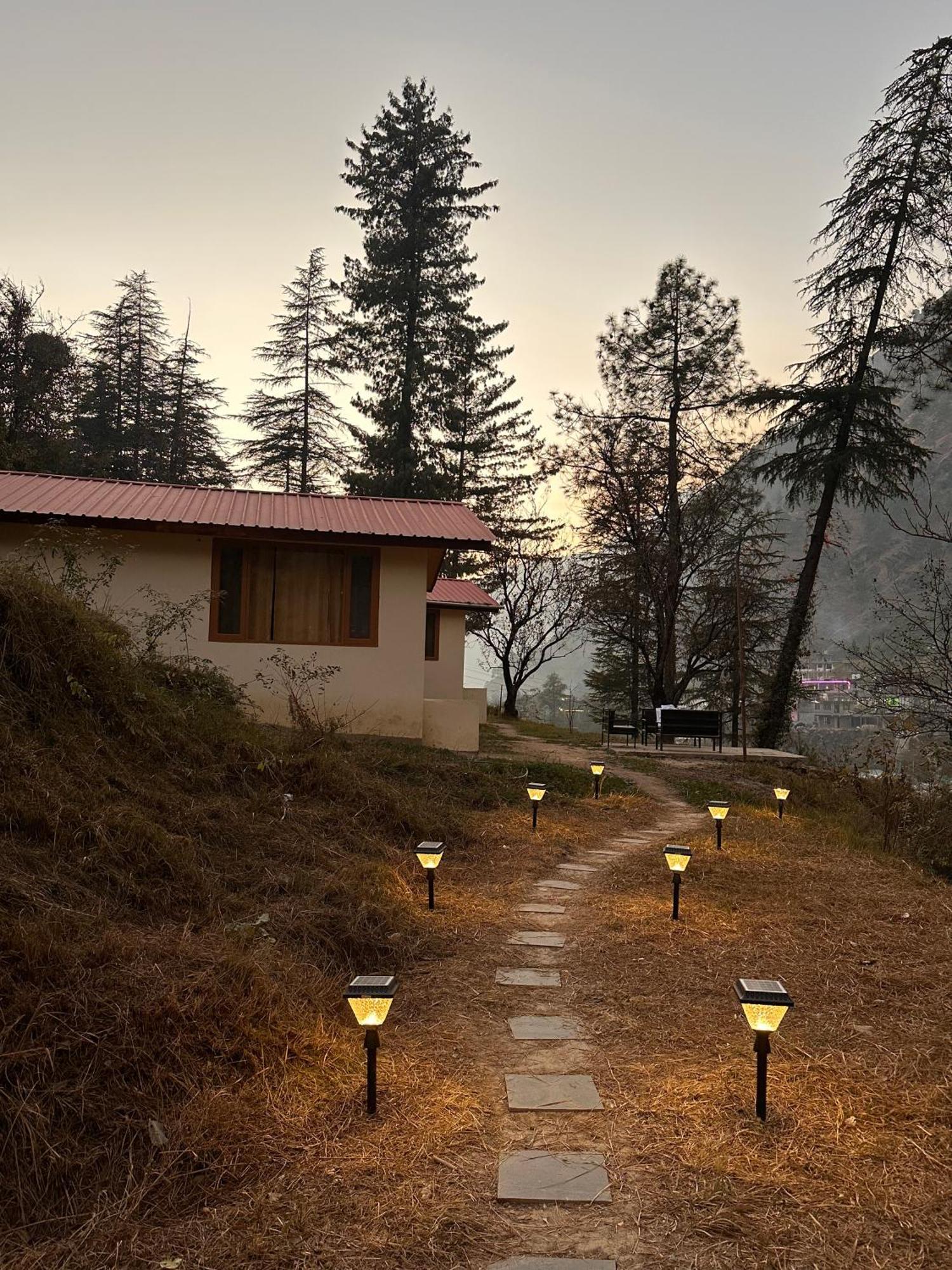 Ahava Kasol Riverside Cafe And Cottages Esterno foto