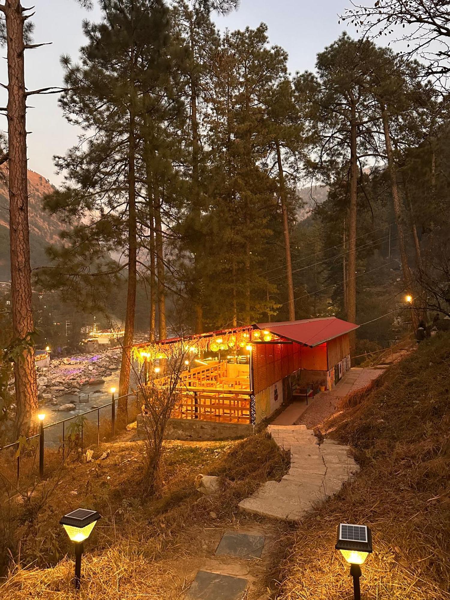 Ahava Kasol Riverside Cafe And Cottages Esterno foto