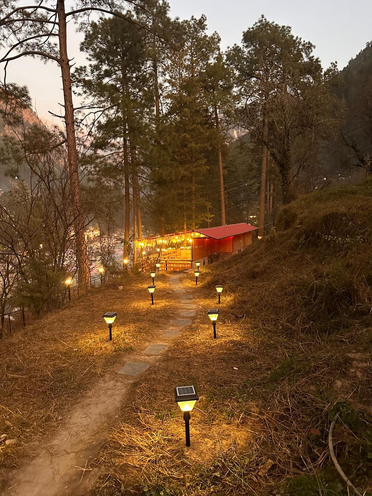 Ahava Kasol Riverside Cafe And Cottages Esterno foto